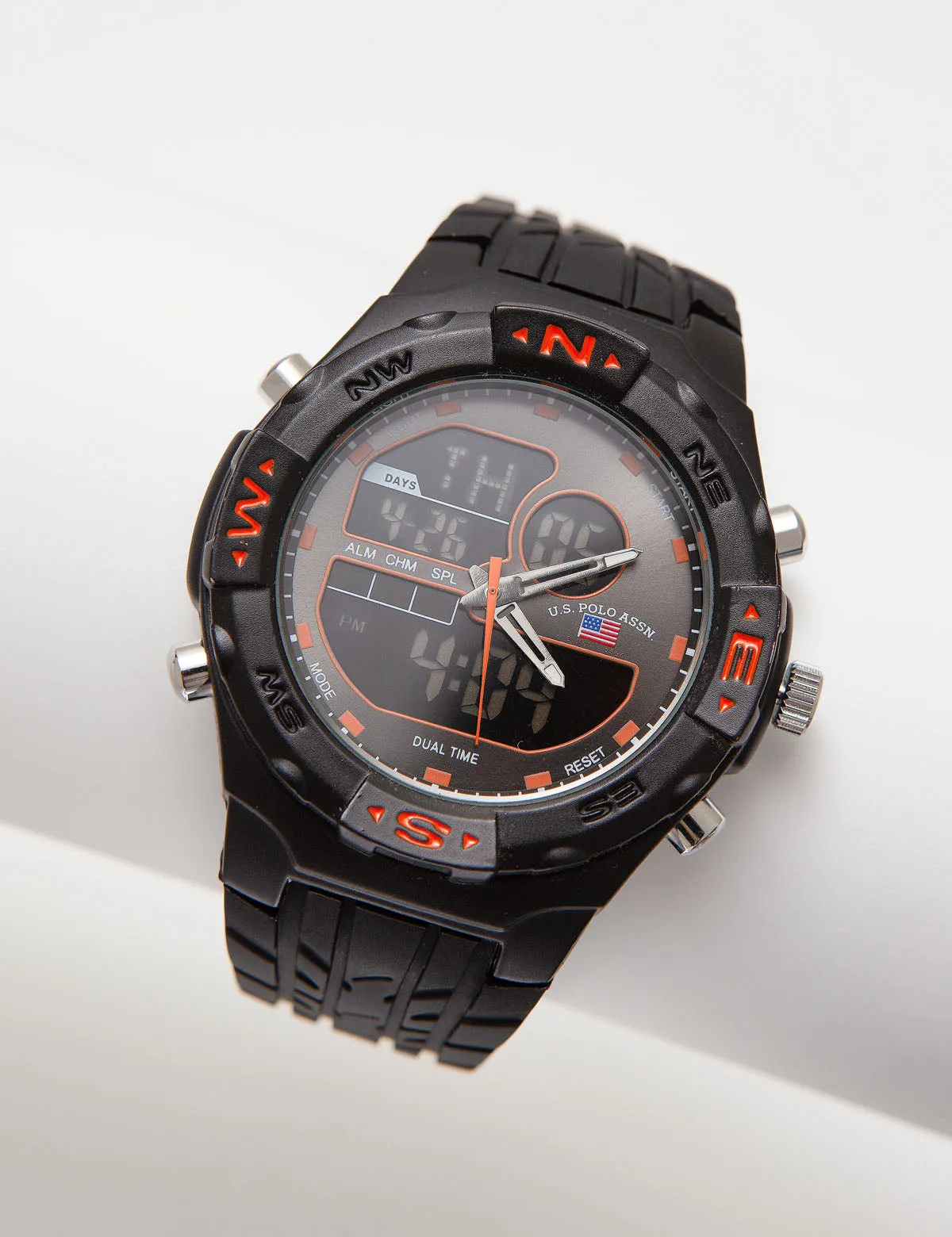 ANALOG-DIGITAL SPORTS WATCH