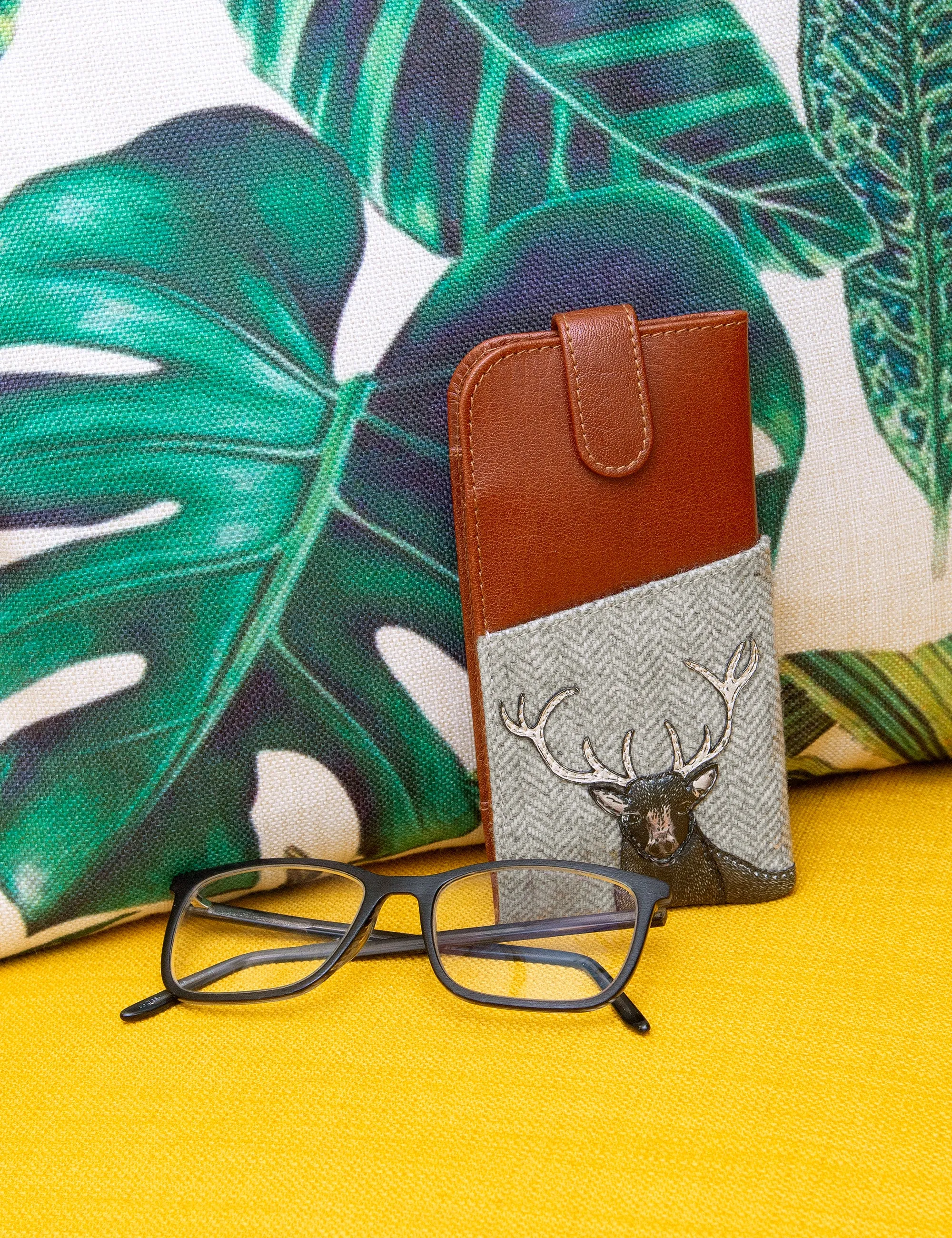 Stag Tweed & Brown Leather Glasses Case